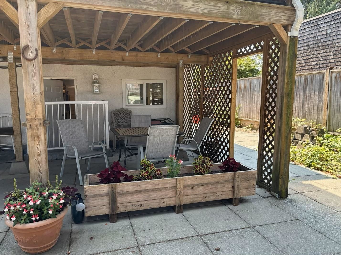 Listing Image 18
