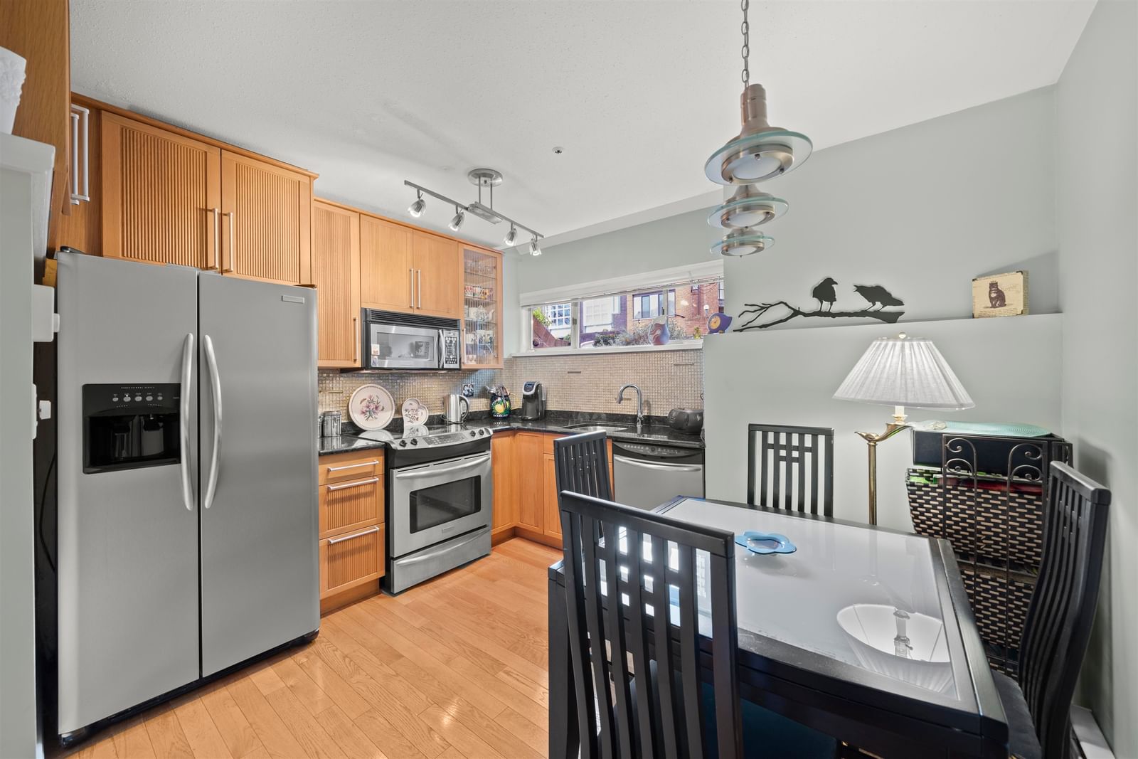 Listing Image 15