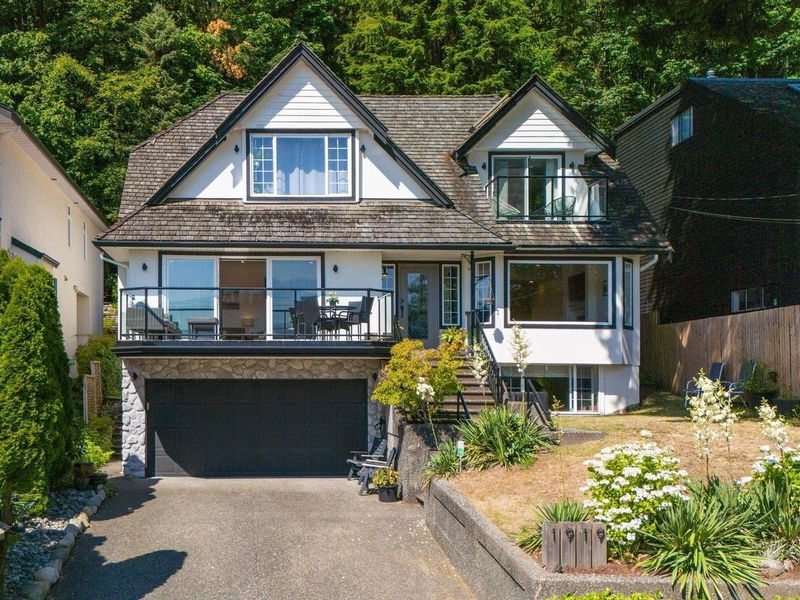 1919 Cliffwood Road, North Vancouver, British Columbia (MLS R2946155)