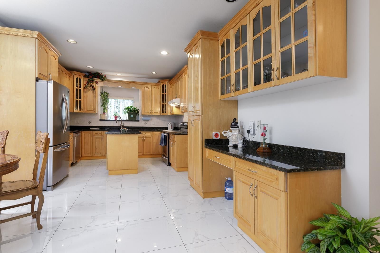Listing Image 13