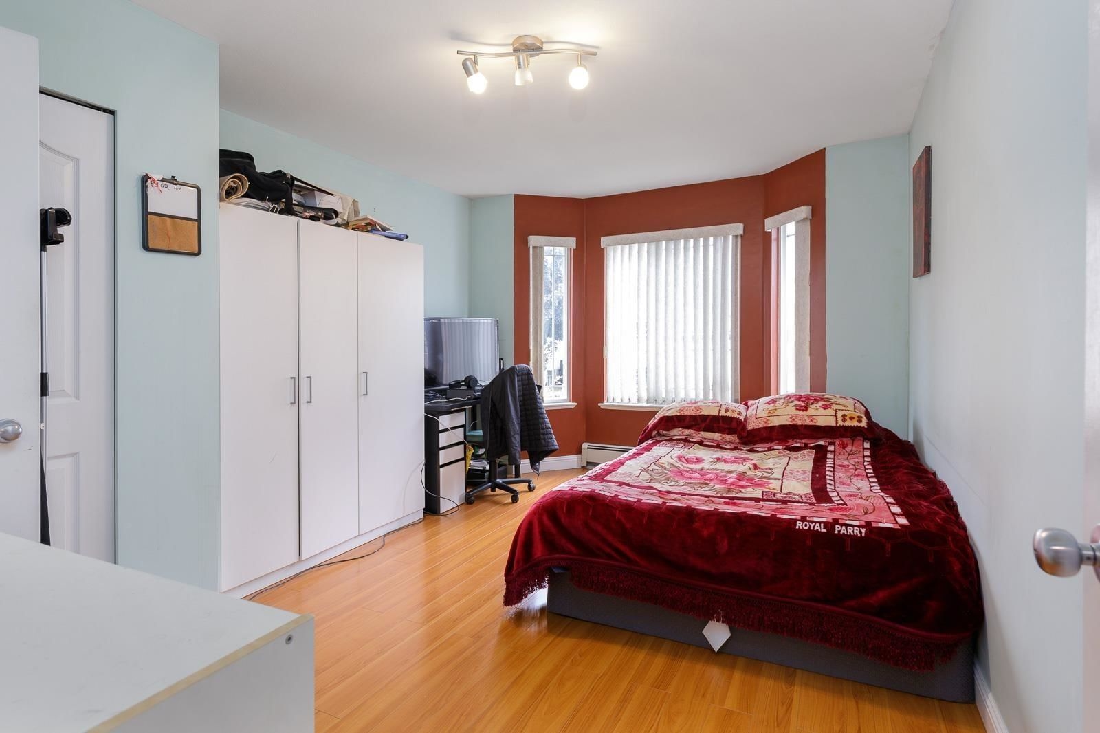 Listing Image 22