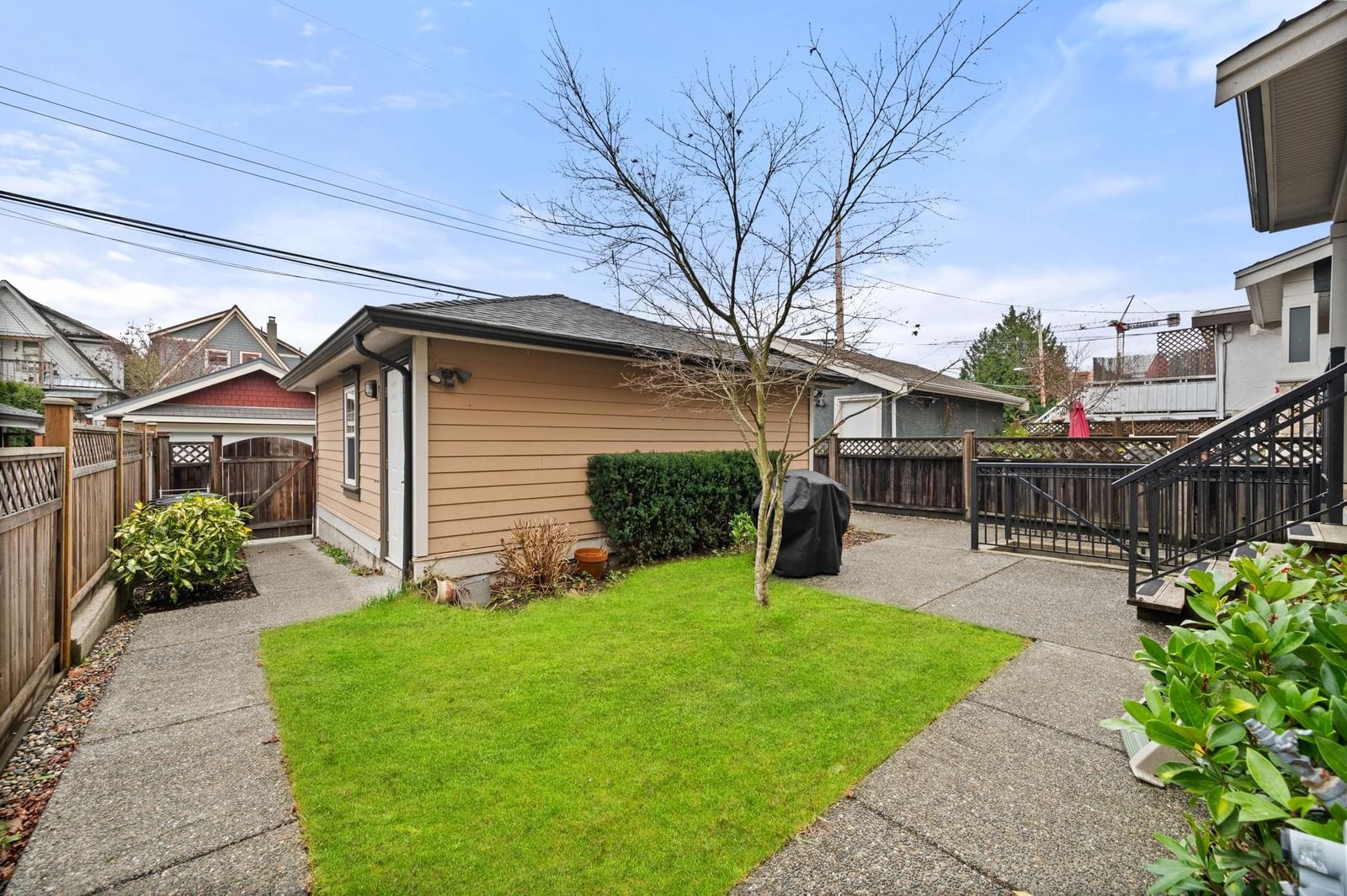 Listing Image 27