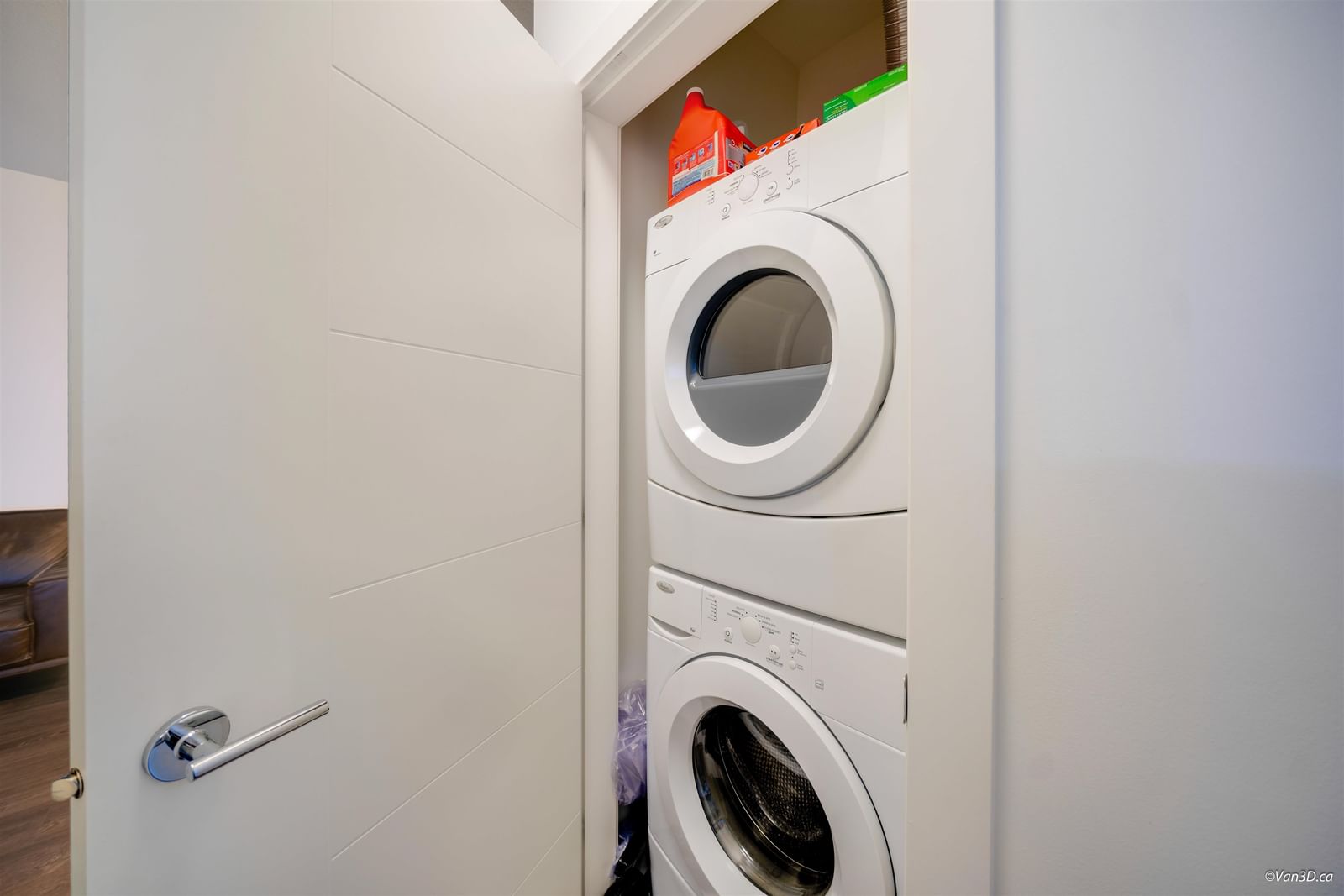Listing Image 21