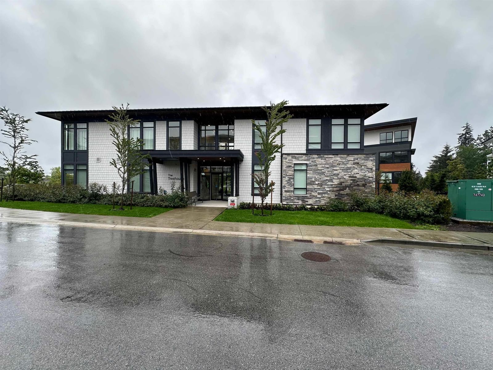 Listing Image 28