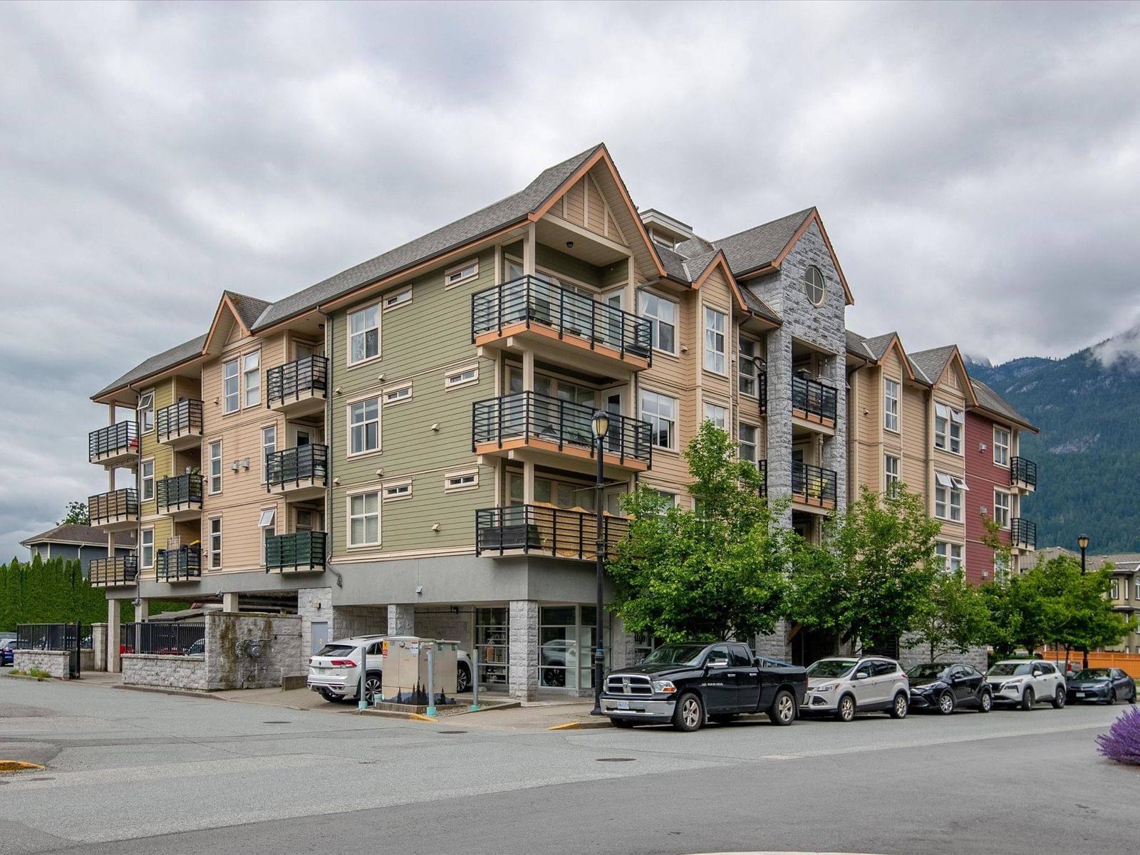 Listing Image 20
