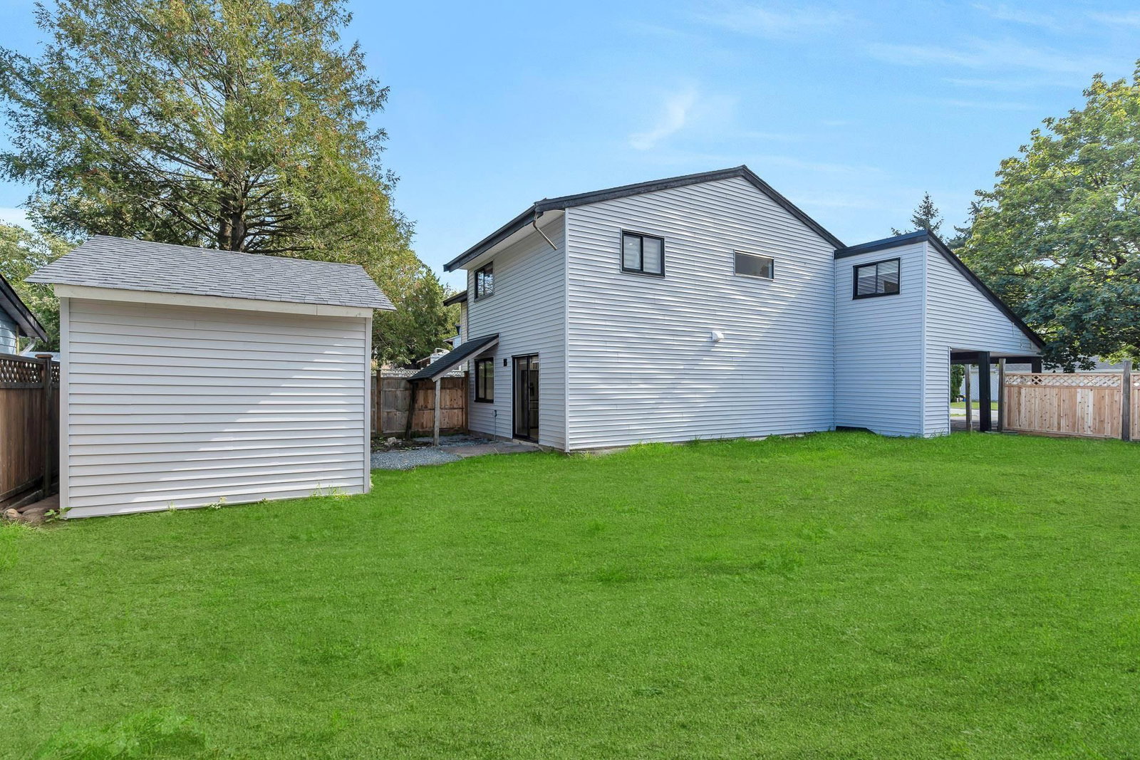Listing Image 15