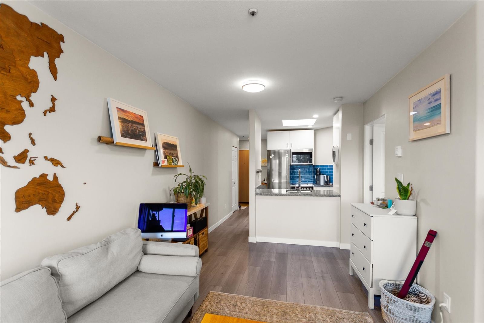 Listing Image 19