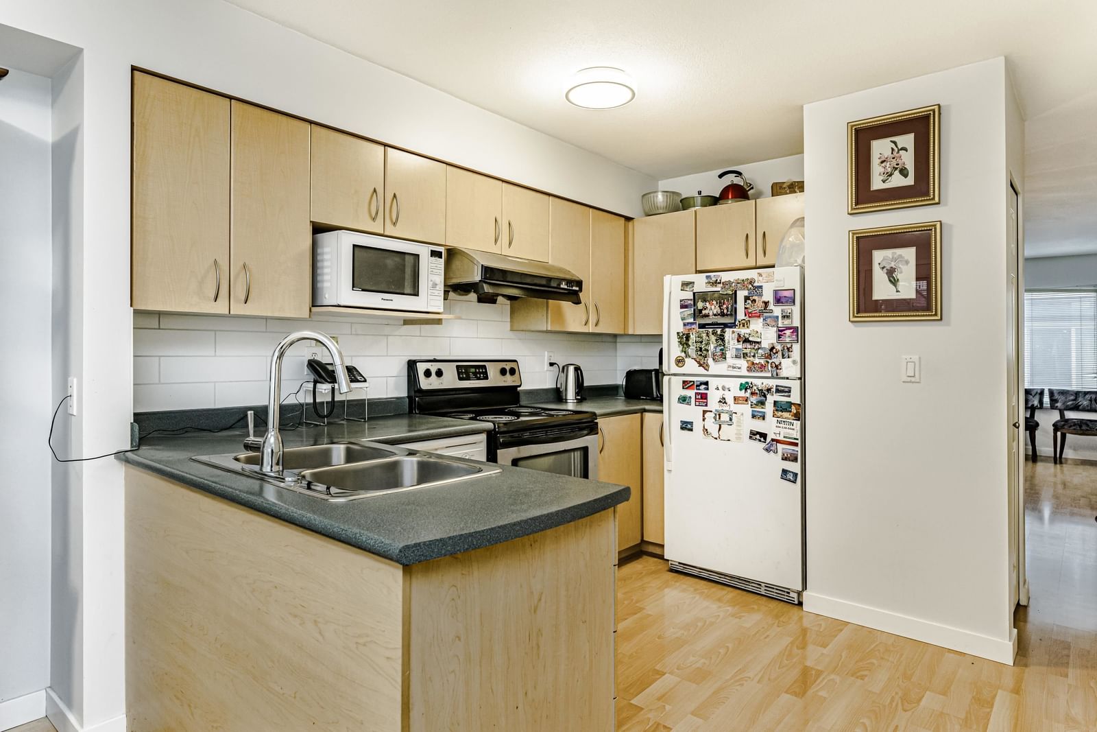 Listing Image 14