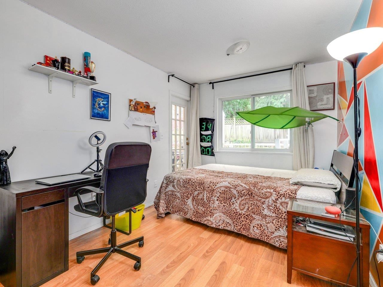 Listing Image 18