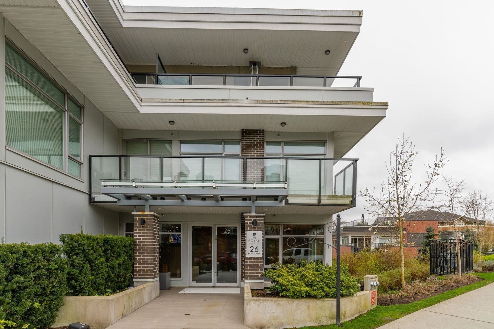 Listing Image 19