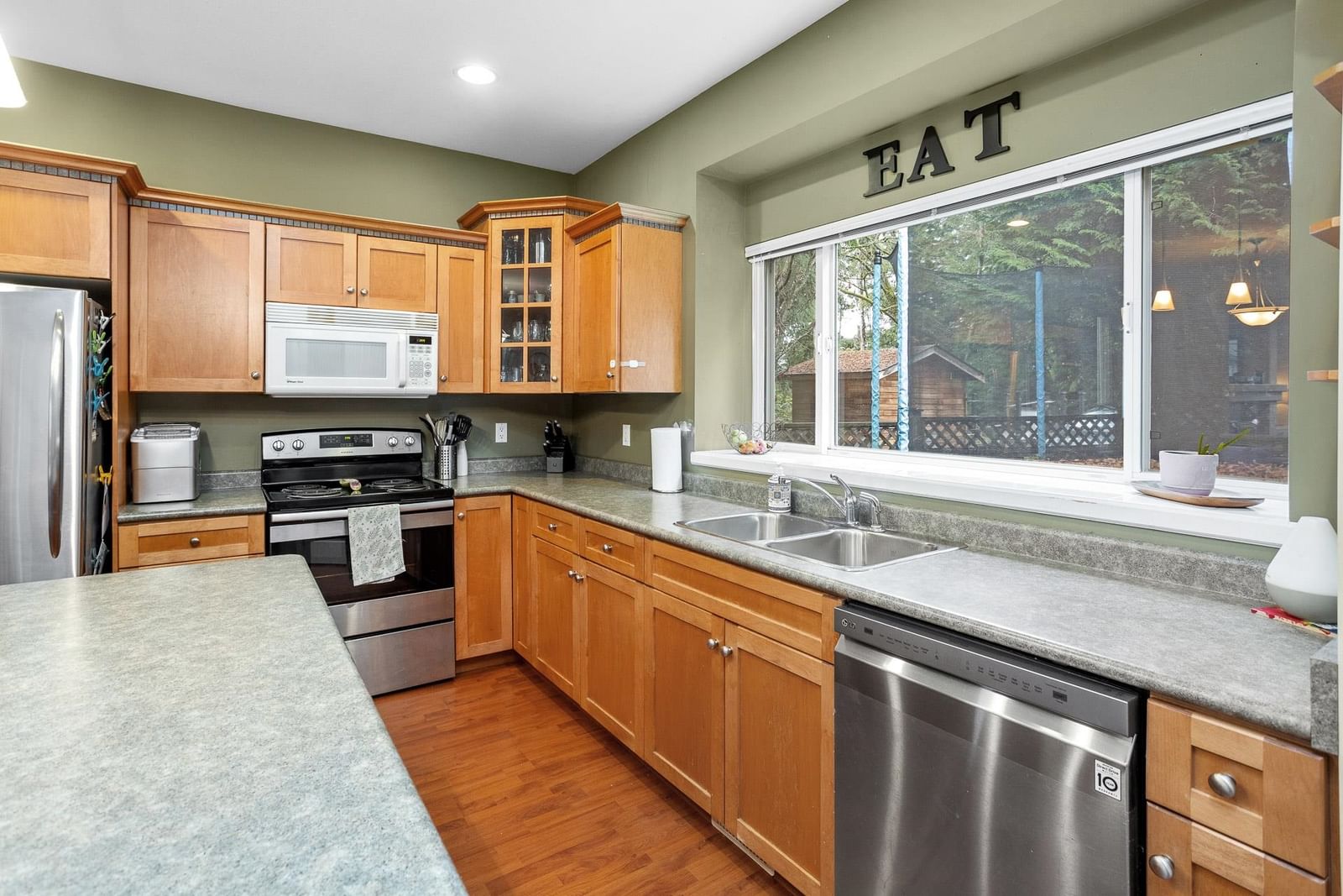 Listing Image 15
