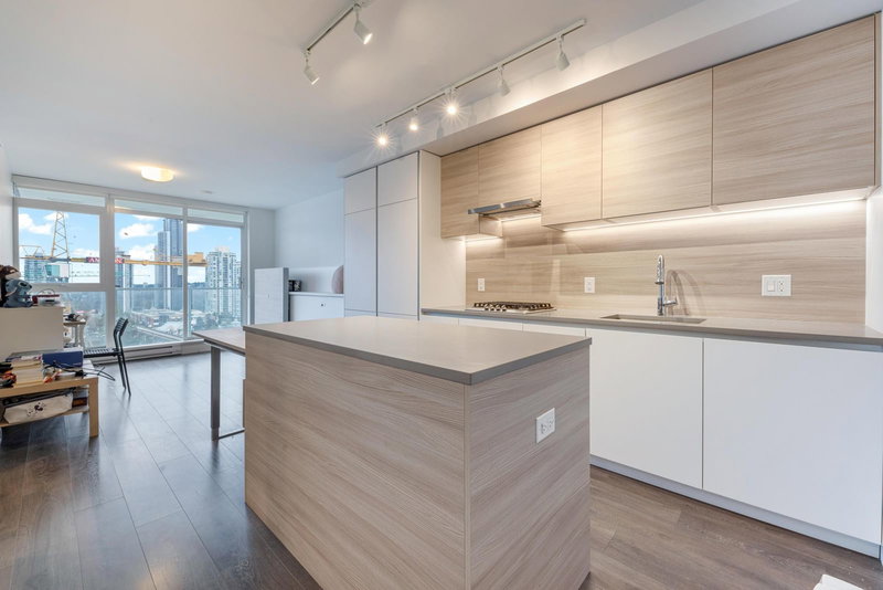 1003 - 652 Whiting Way, Coquitlam, V3J 0K3 | Image 3