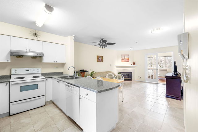 202 - 57 Renfrew Street