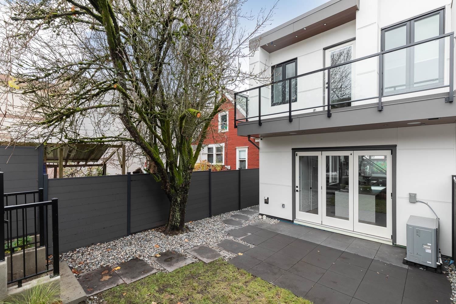 Listing Image 19