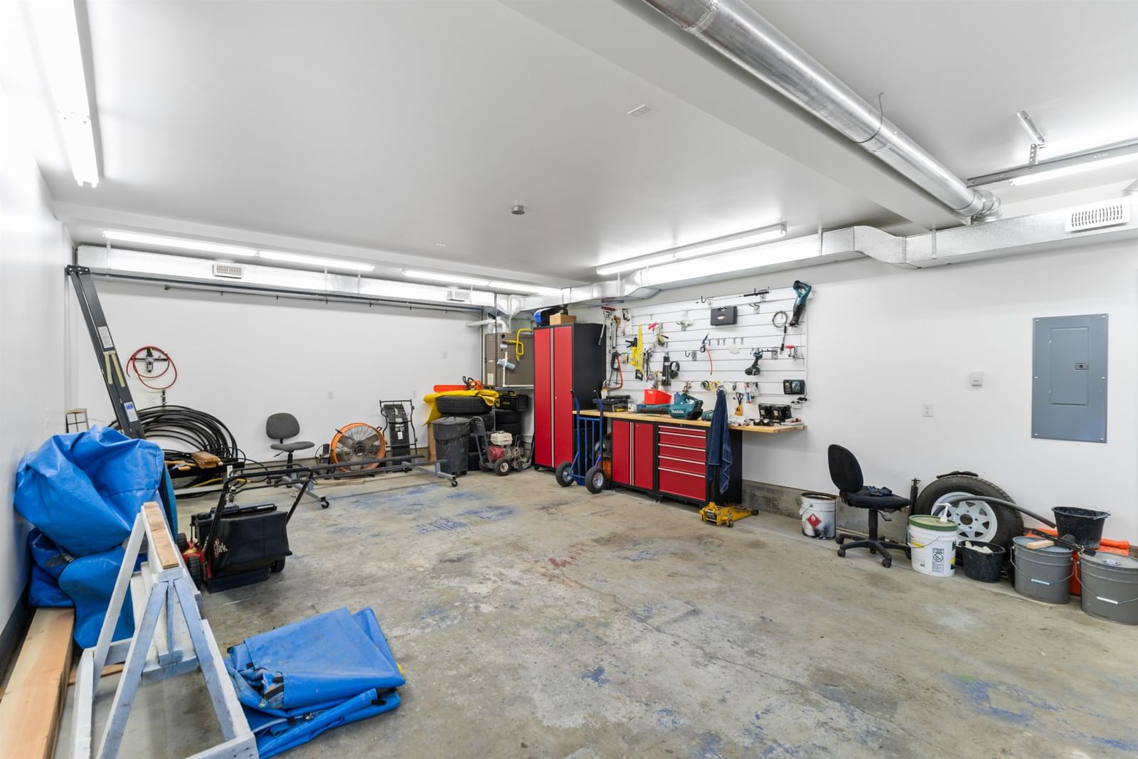 Listing Image 33