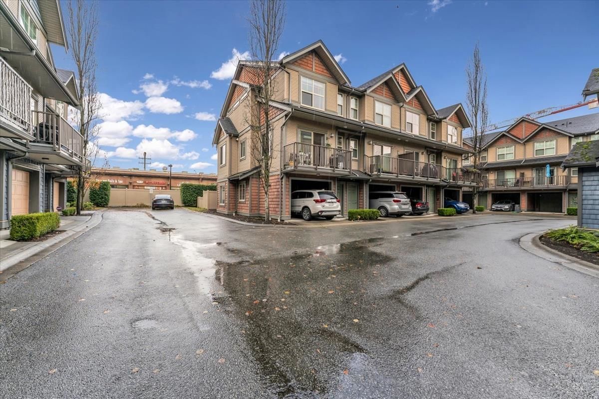 Listing Image 32