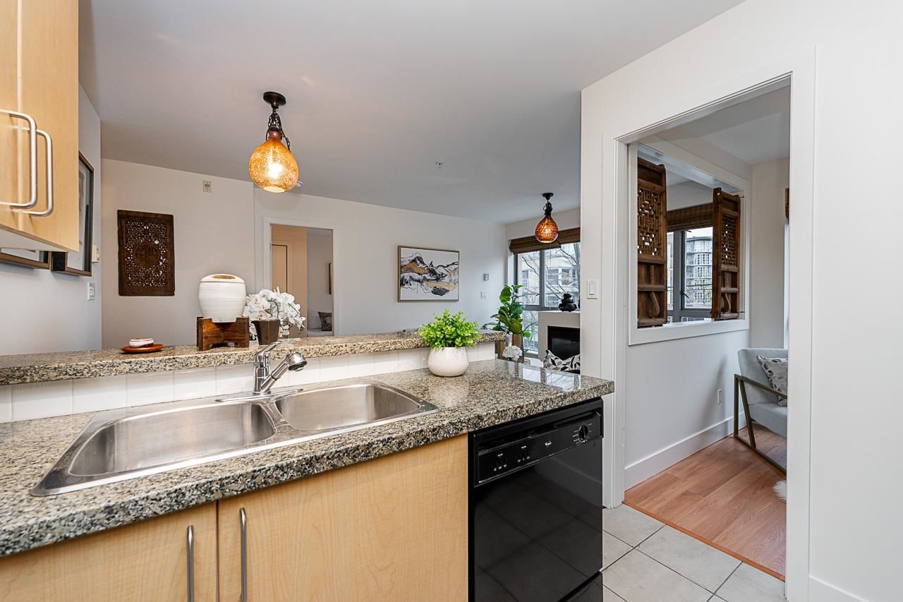 Listing Image 10