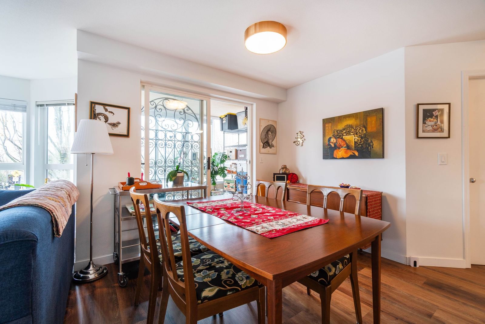 Listing Image 9