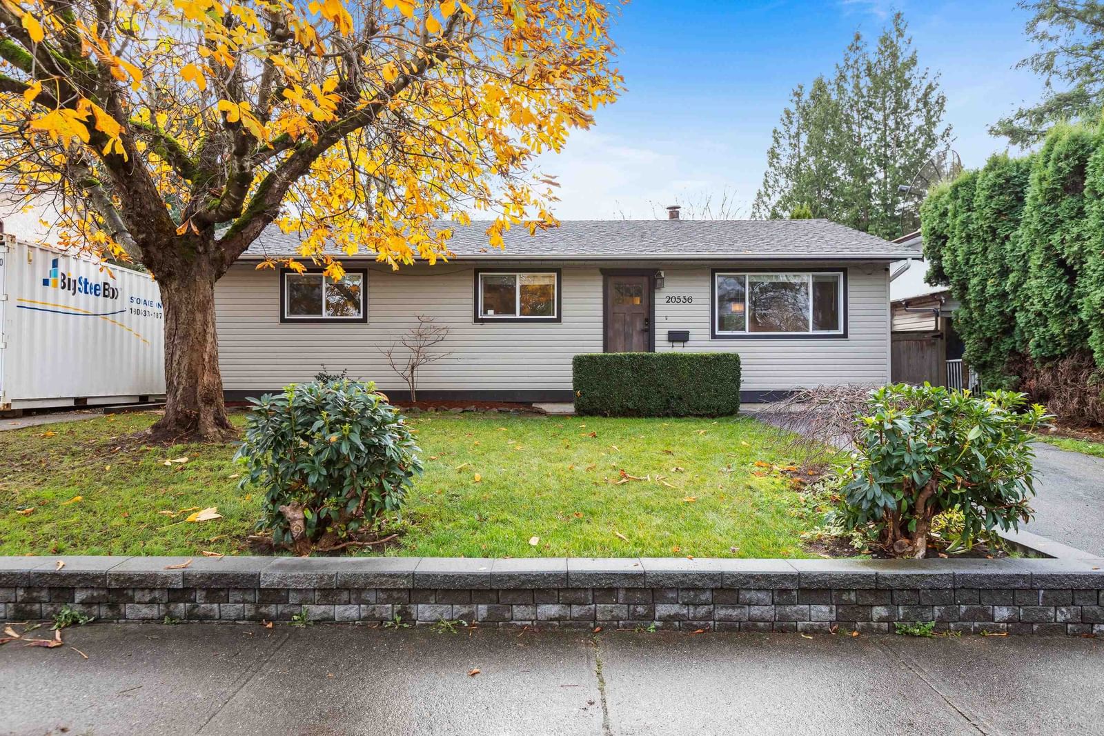 Listing Image 1
