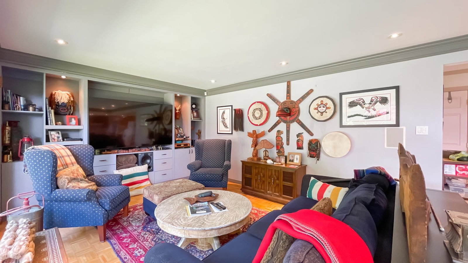 Listing Image 11