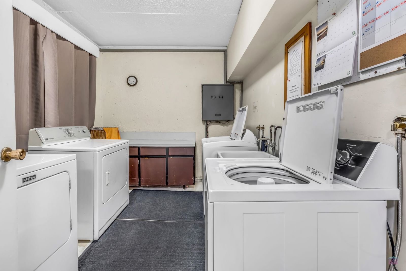 Listing Image 19