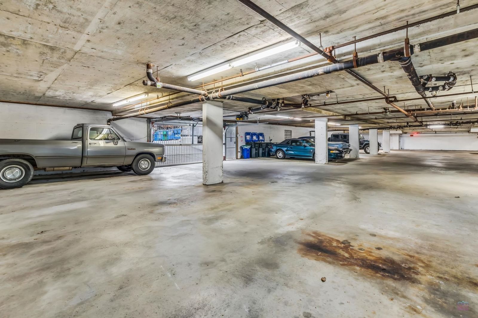 Listing Image 21