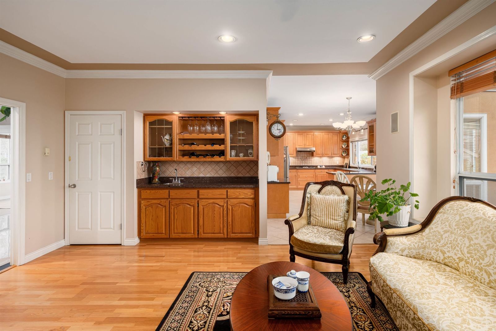 Listing Image 15