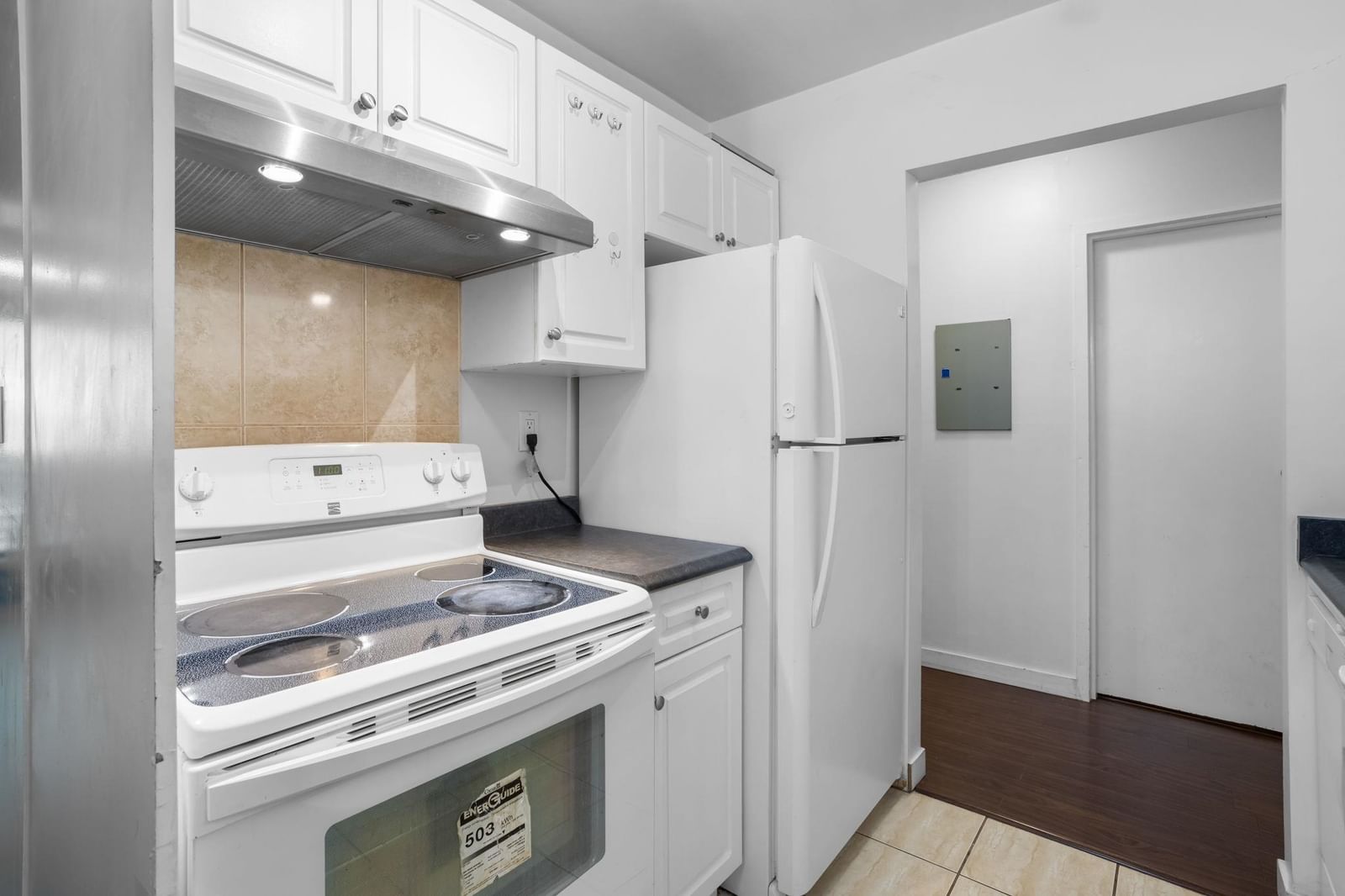 Listing Image 10