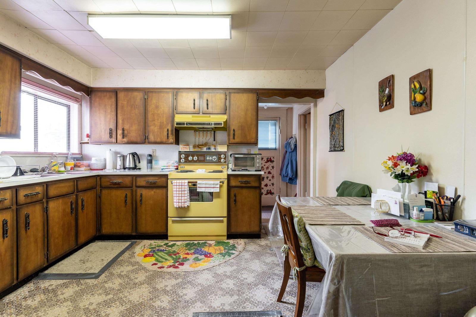 Listing Image 6