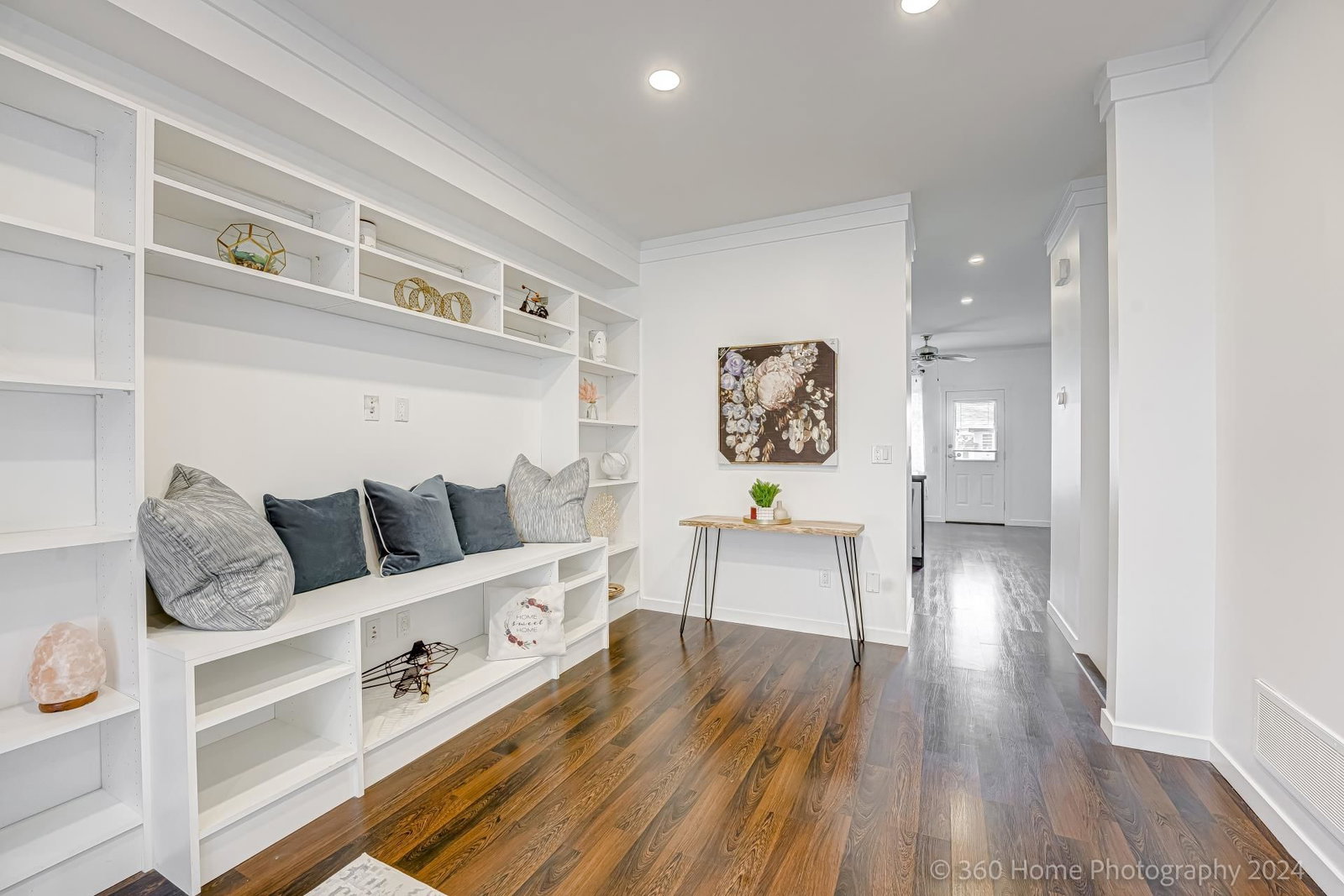 Listing Image 16