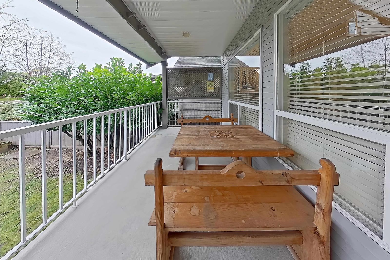 Listing Image 8