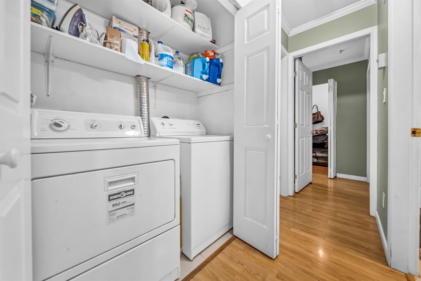 Listing Image 17