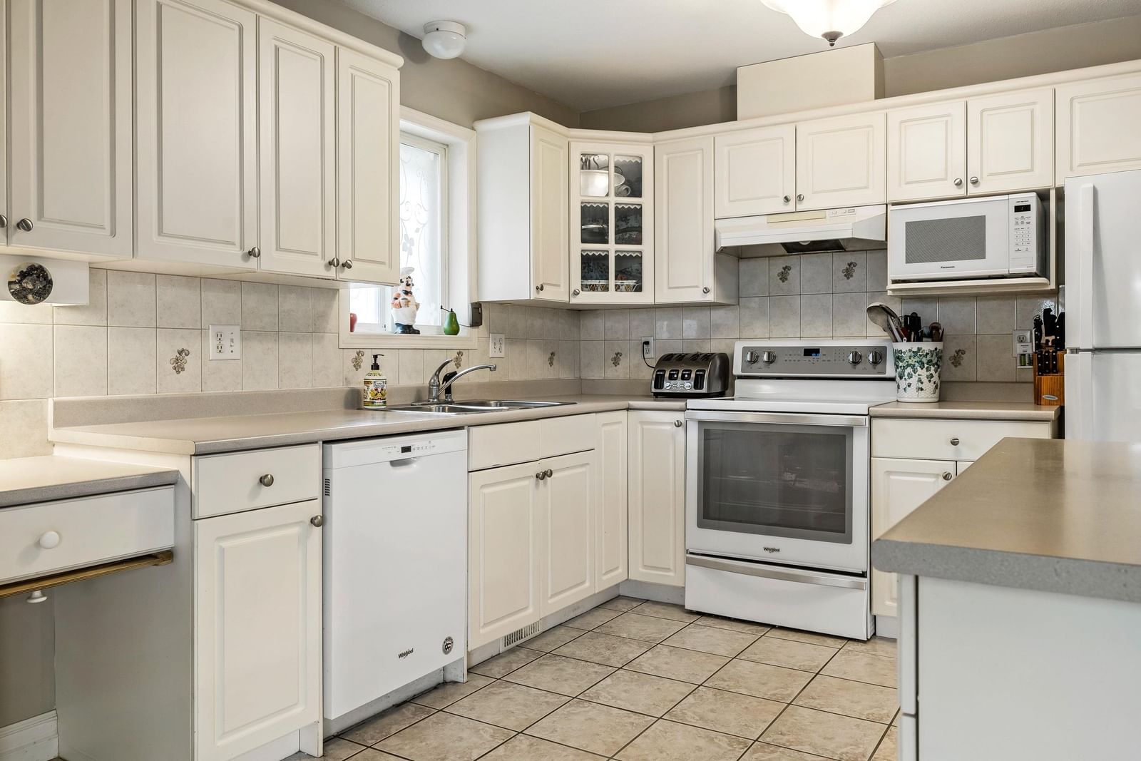 Listing Image 18