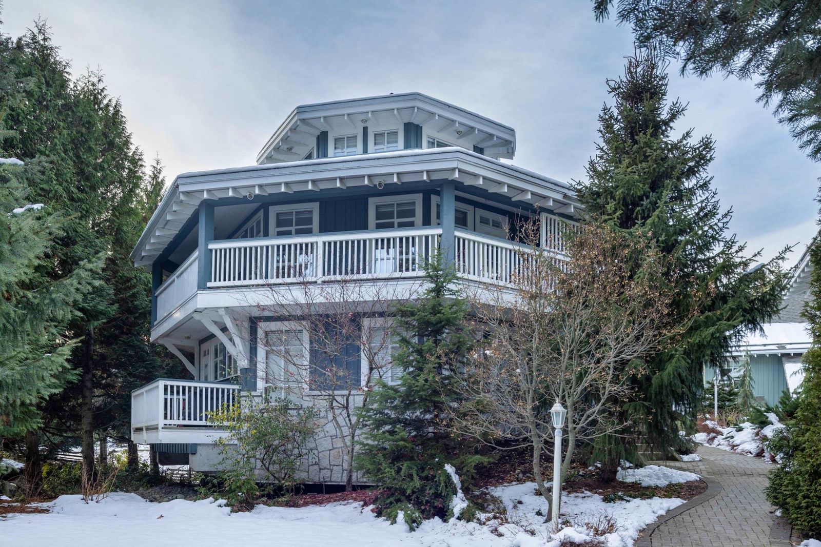 Listing Image 11