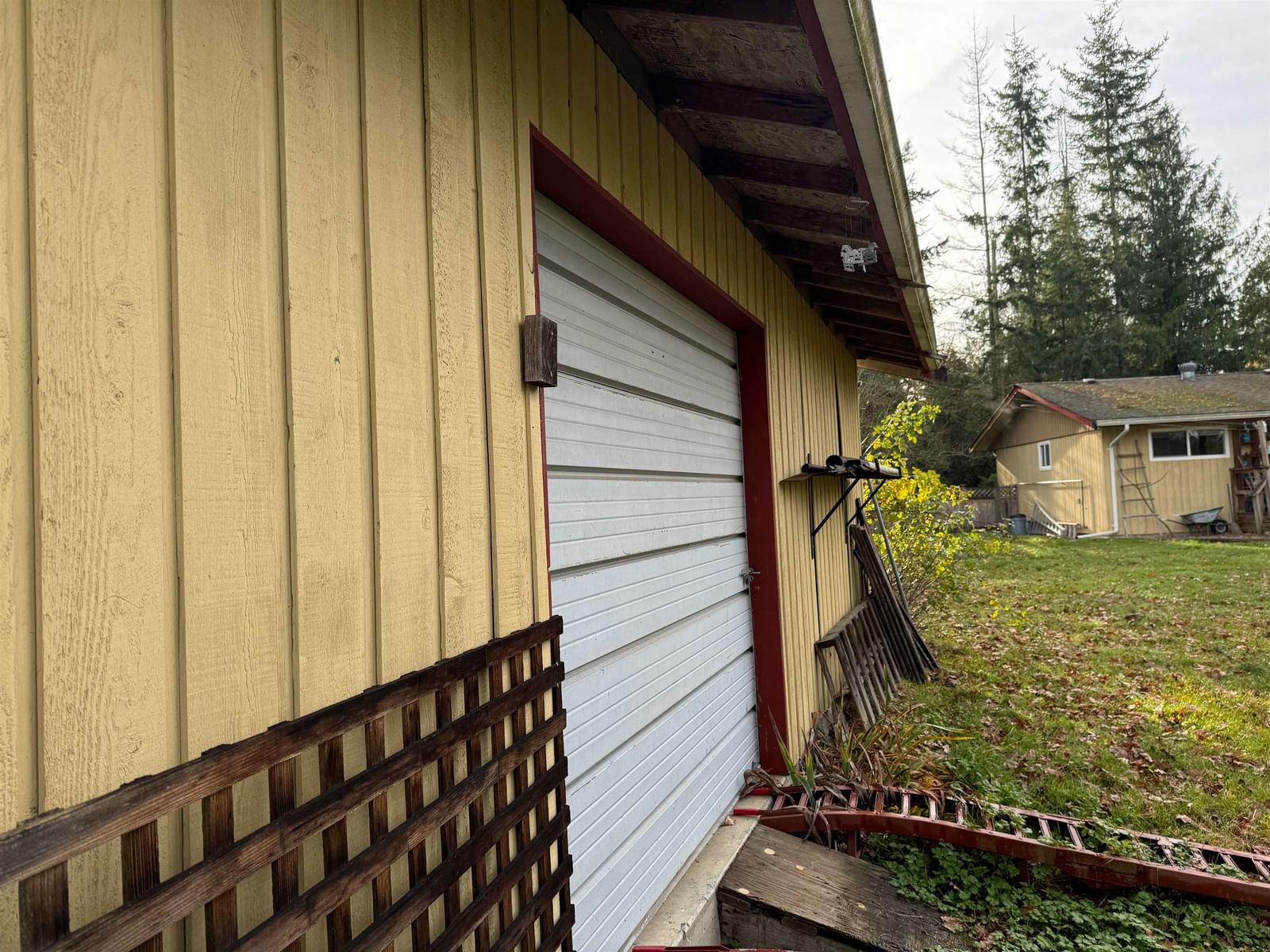 Listing Image 8