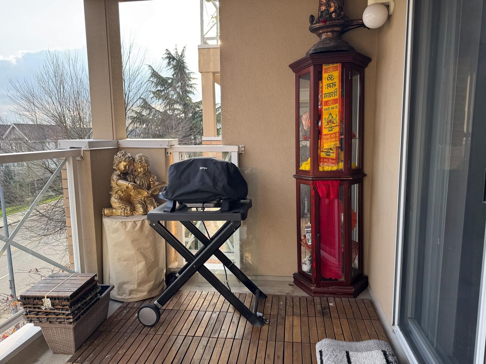 Listing Image 12