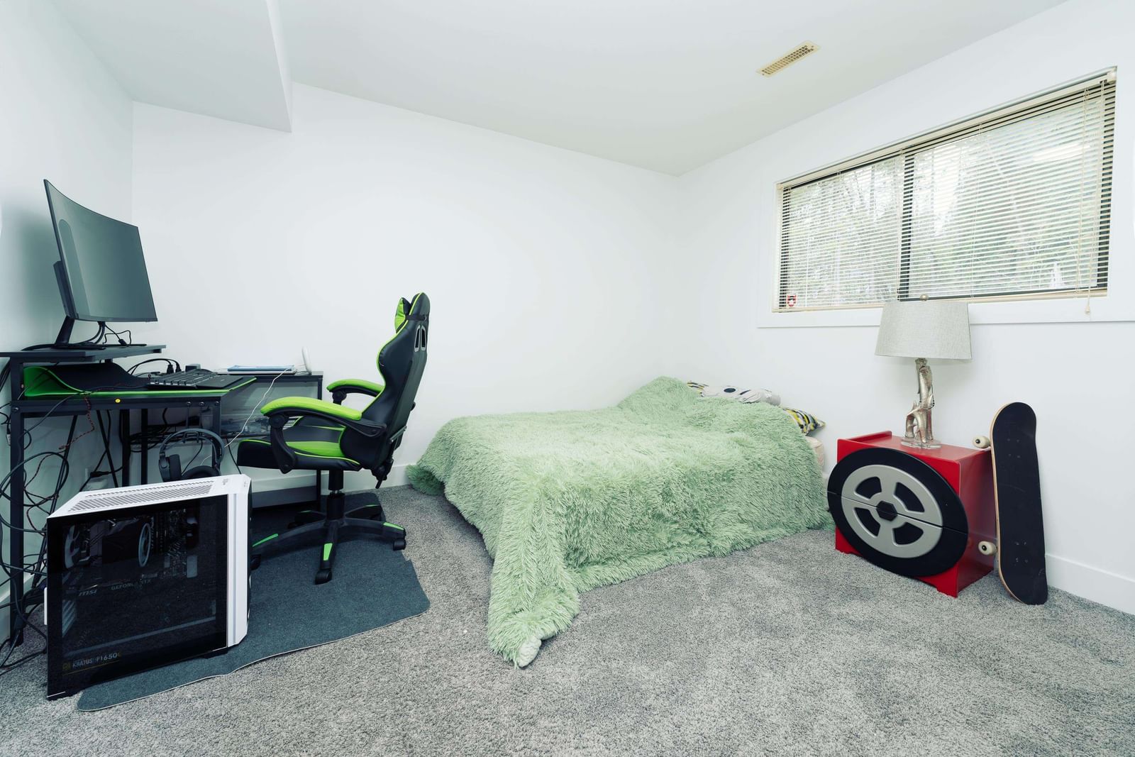Listing Image 20