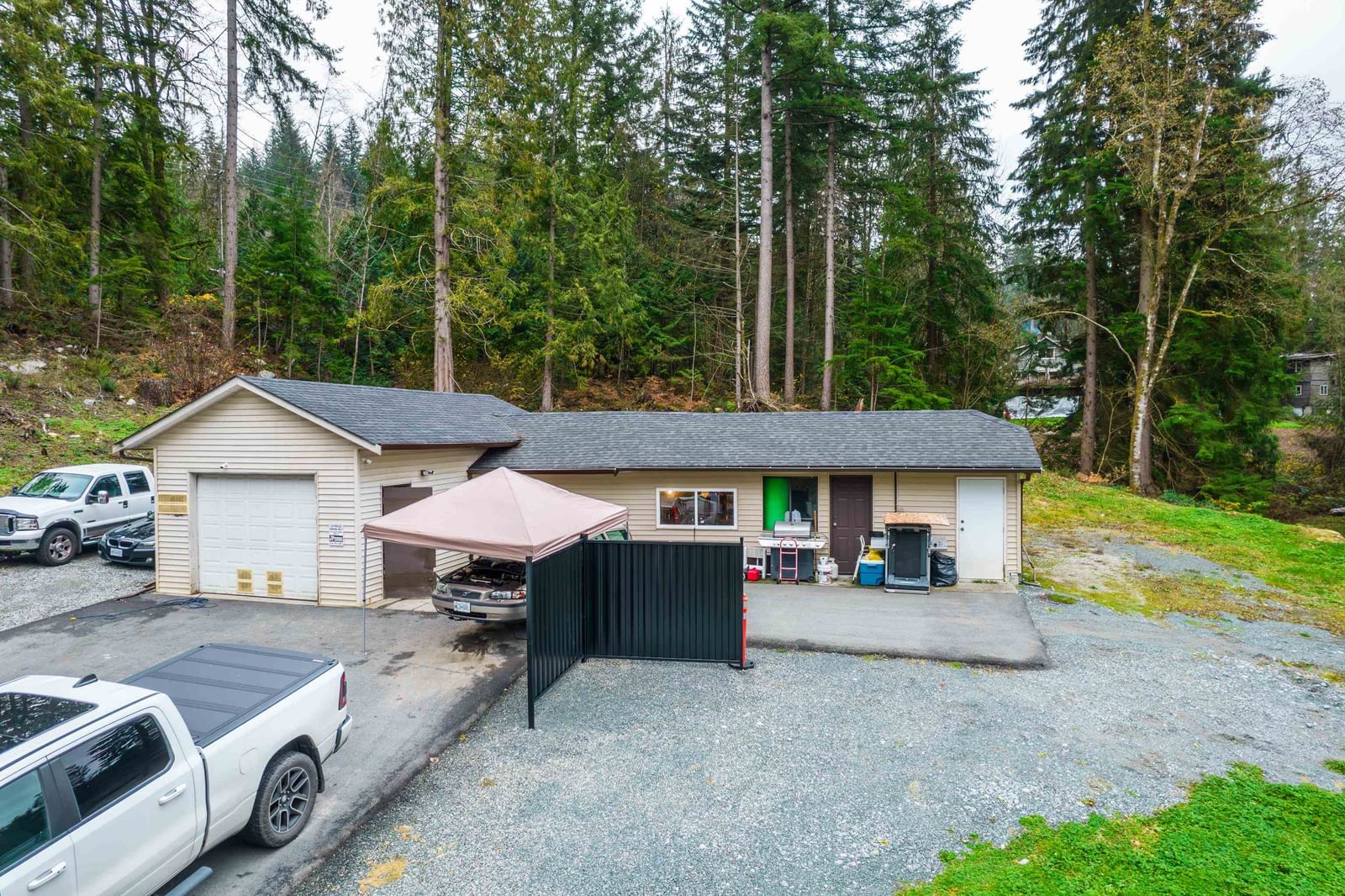 Listing Image 25