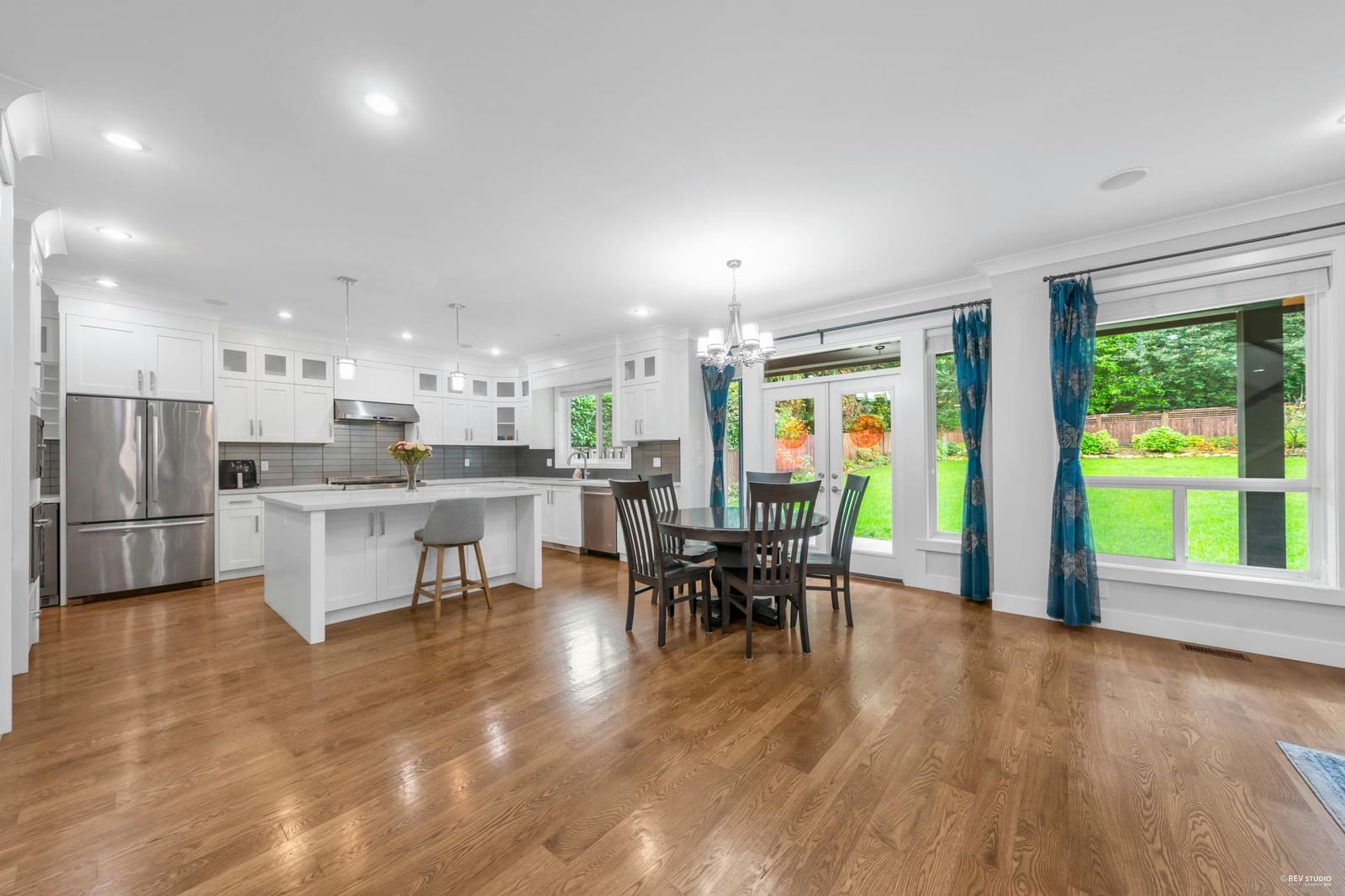 Listing Image 18