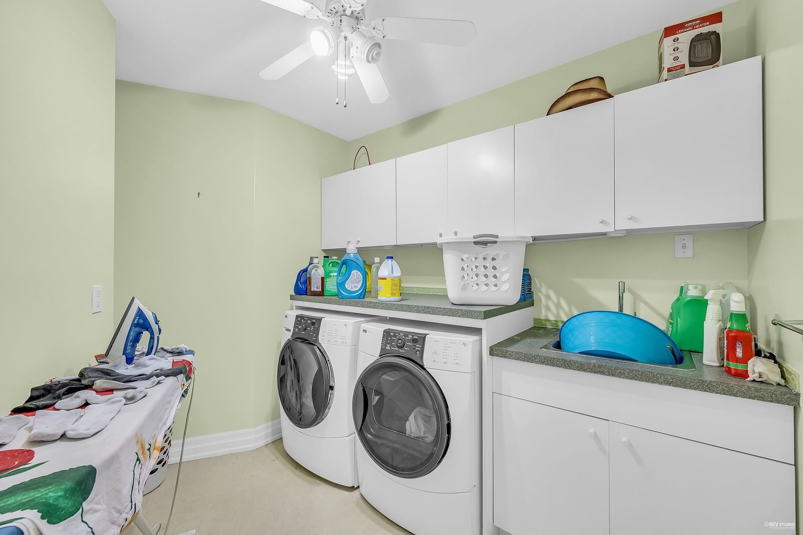 Listing Image 18