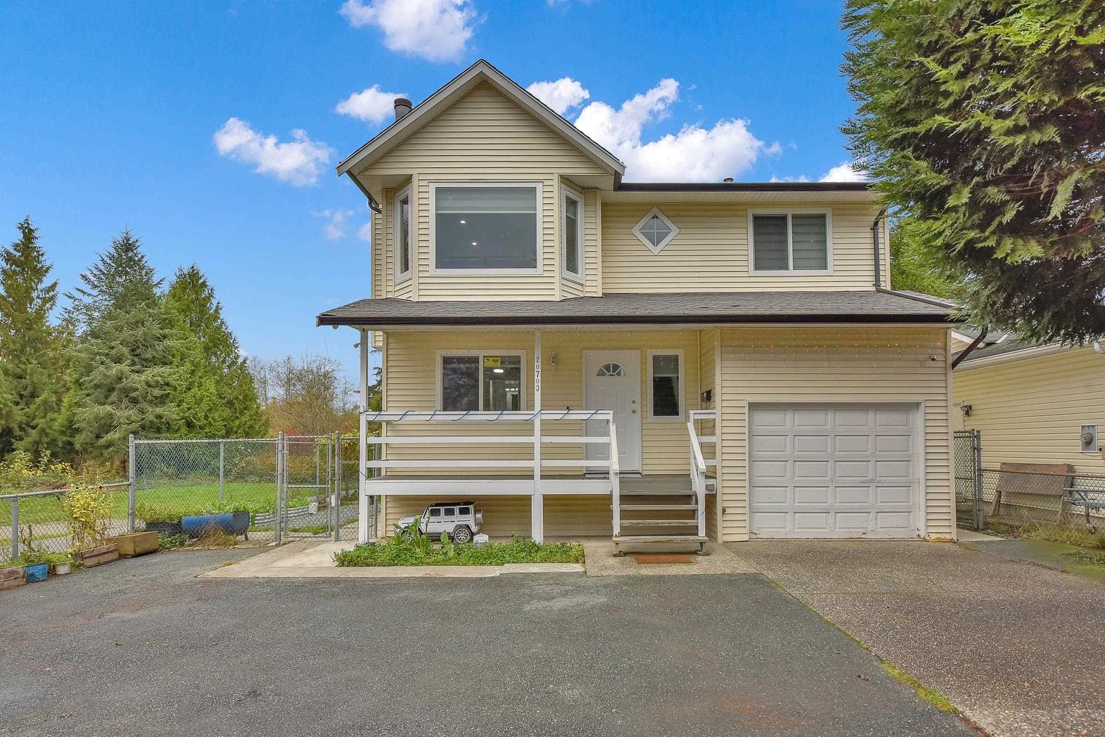 Listing Image 11