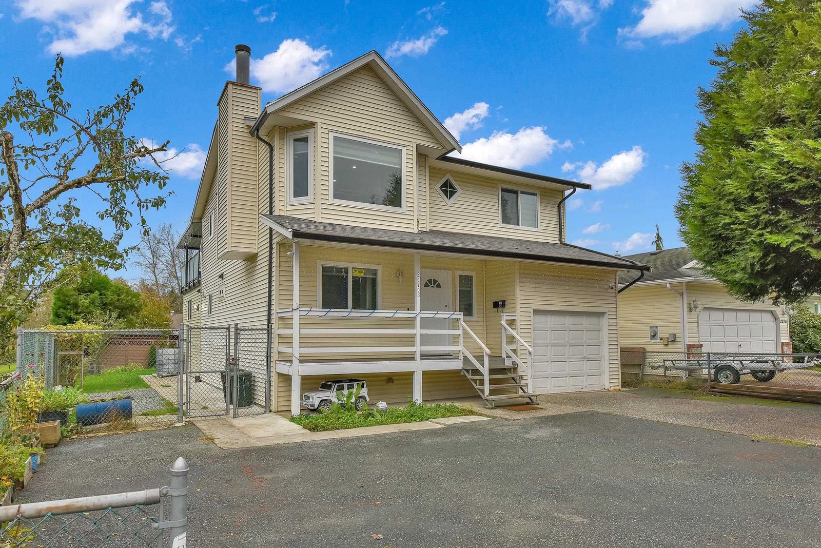 Listing Image 12