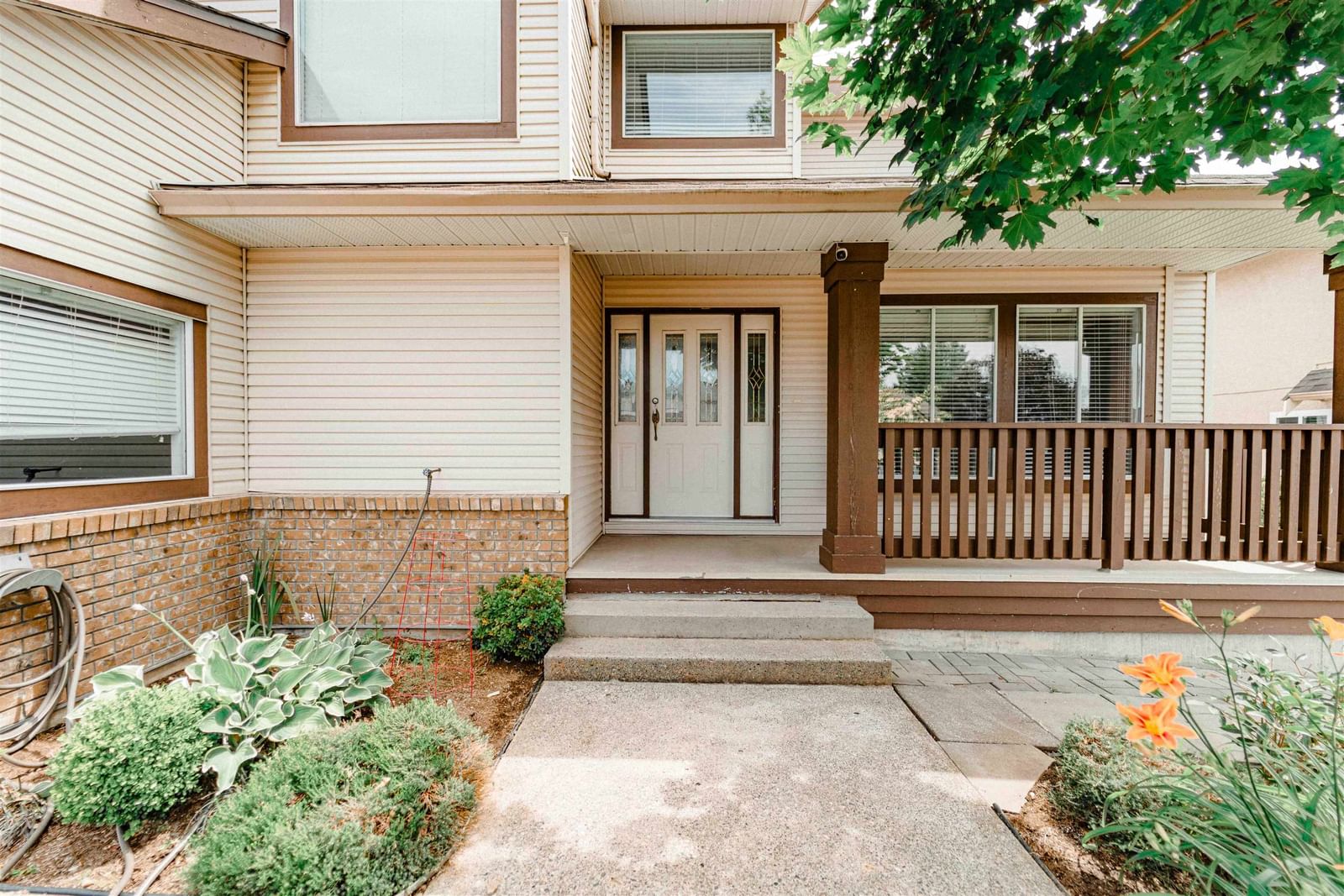 Listing Image 3