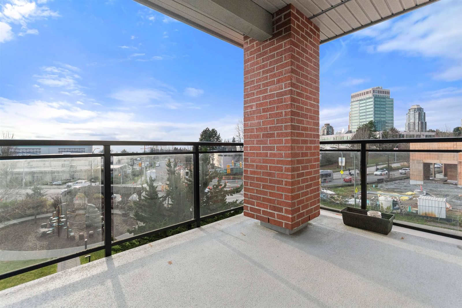 Listing Image 8
