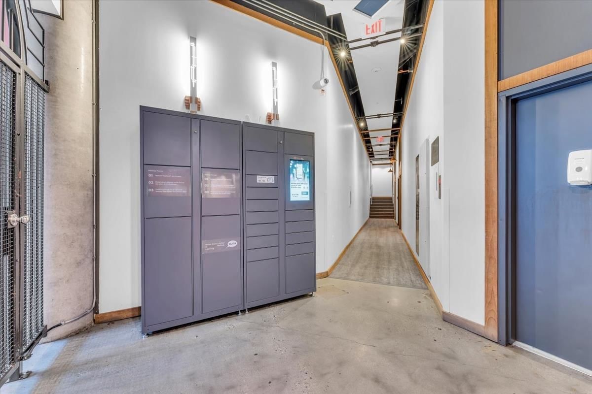 Listing Image 18