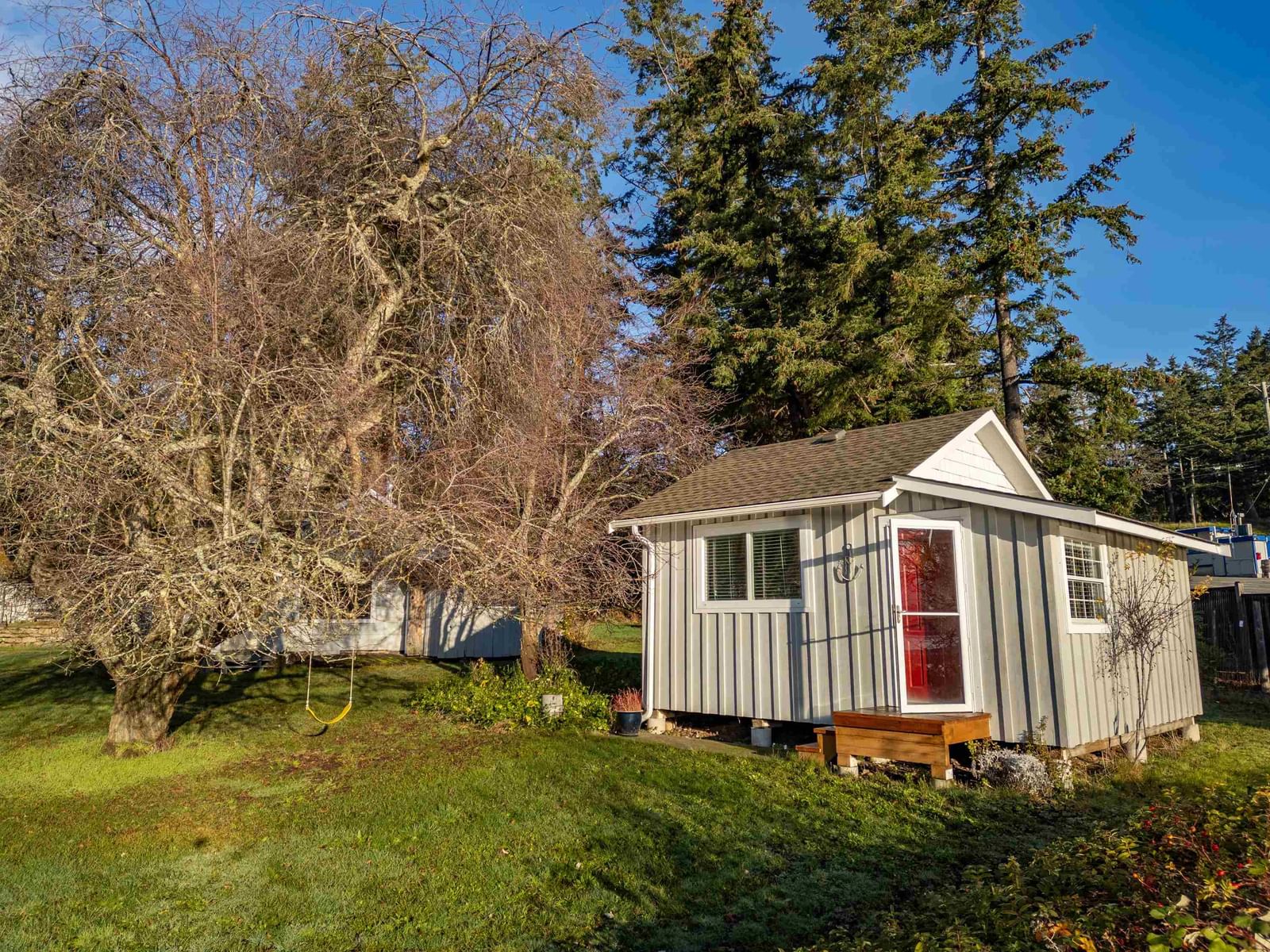 Listing Image 12