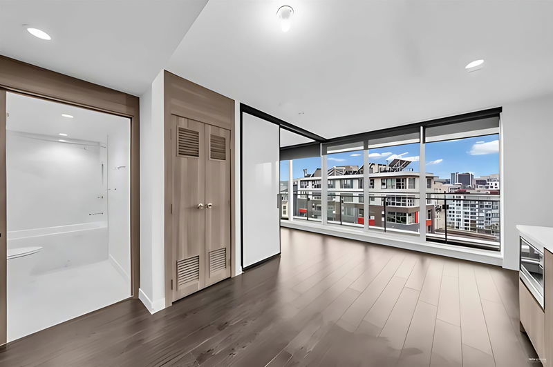 1768 Cook Street #1302, Vancouver, British Columbia (MLS R2948116)