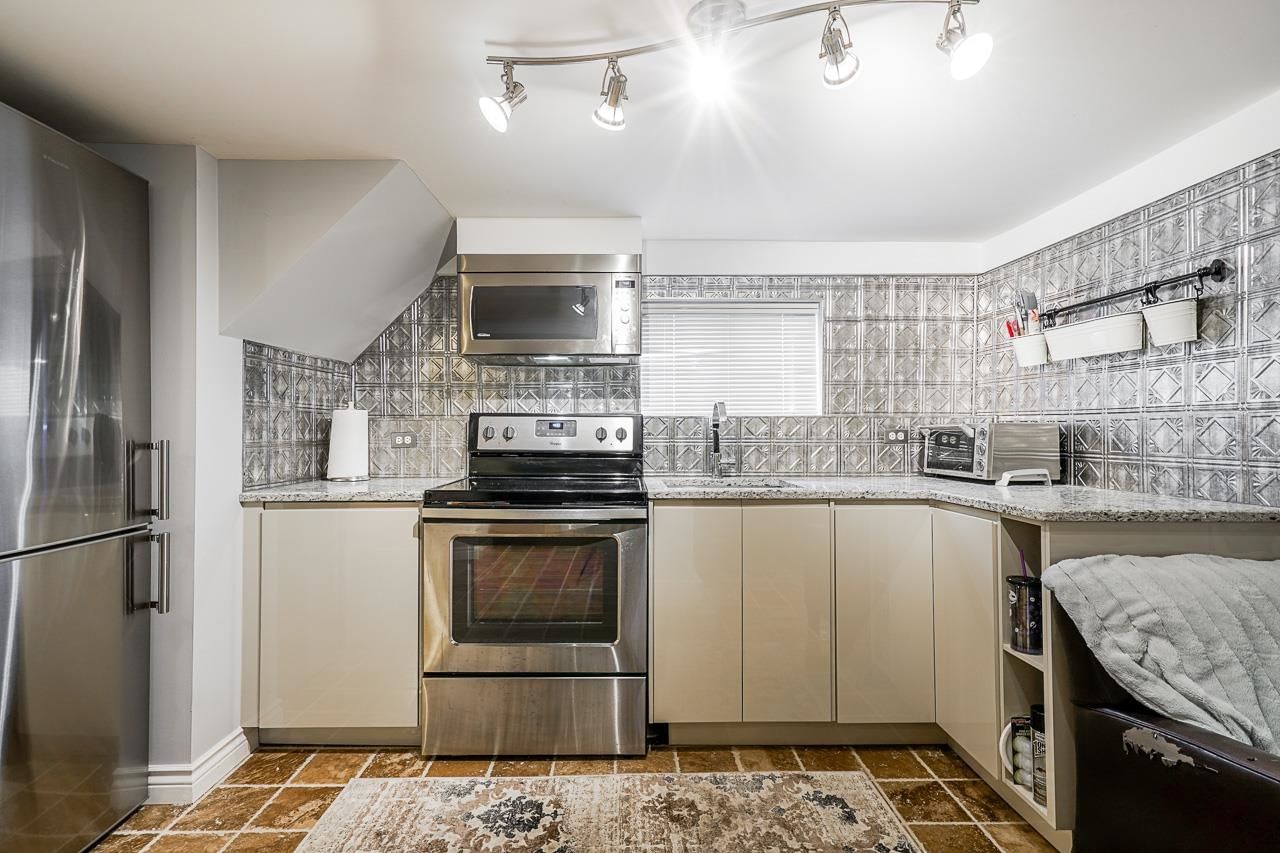Listing Image 22