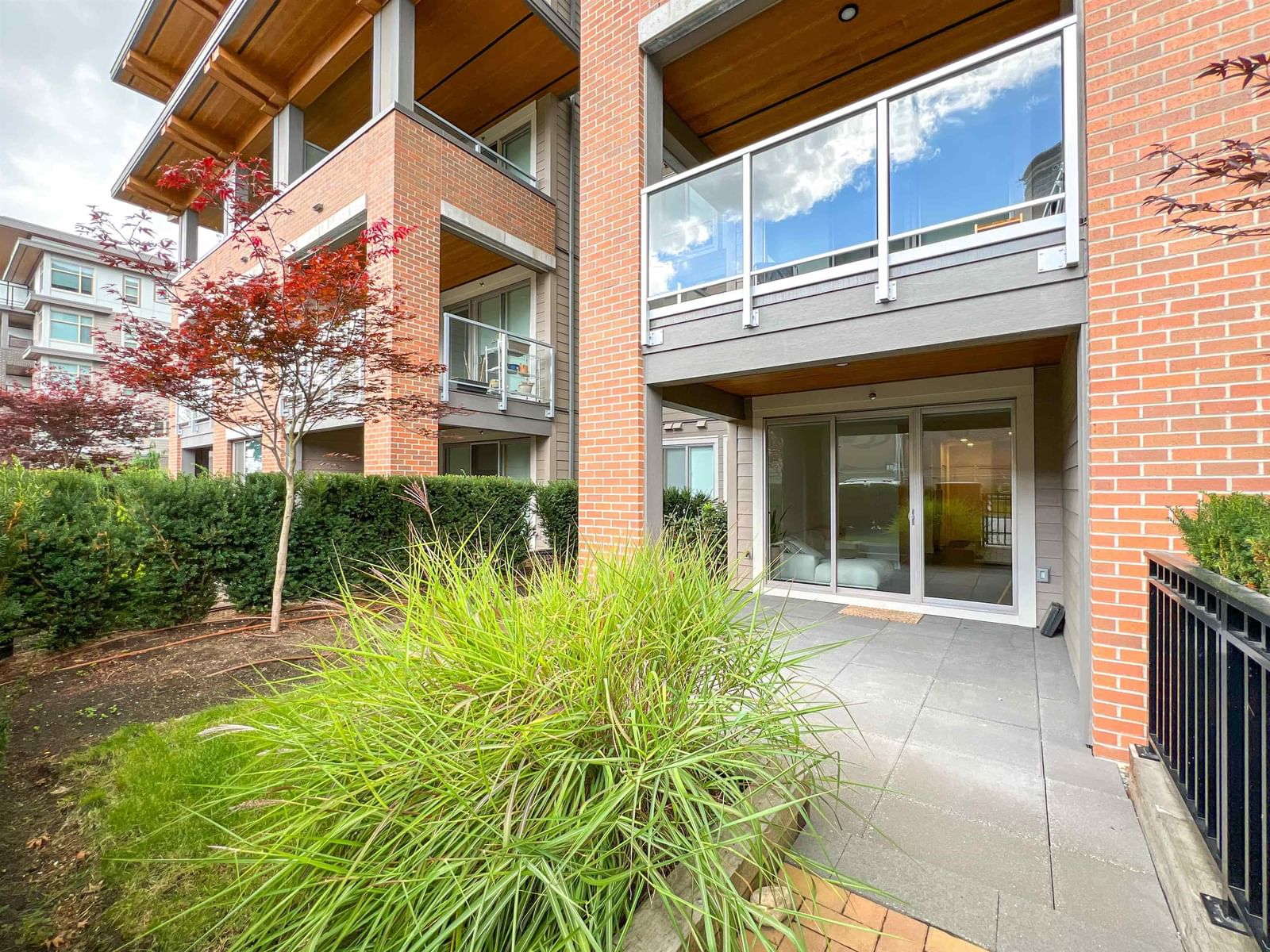 Listing Image 8