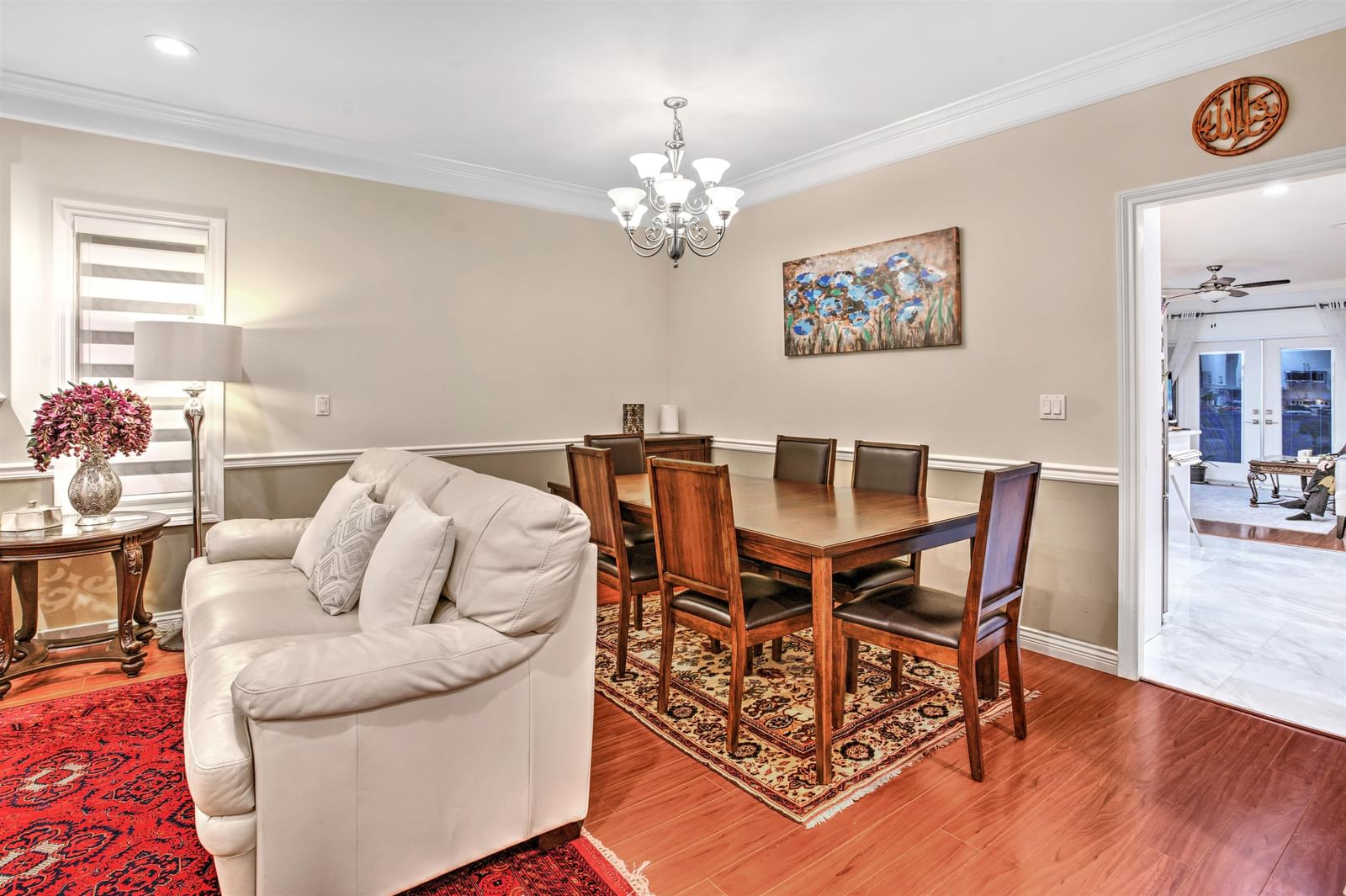 Listing Image 6